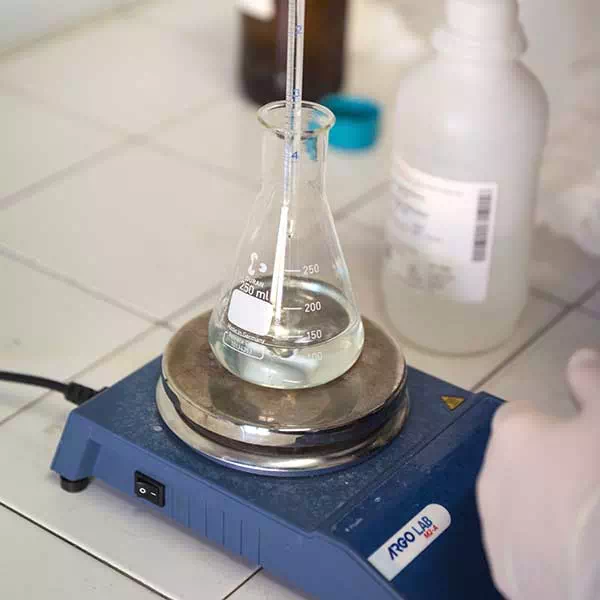 preparazione-delle-soluzioni-per-processi-di-anodizzazione-passivazione-alluminio